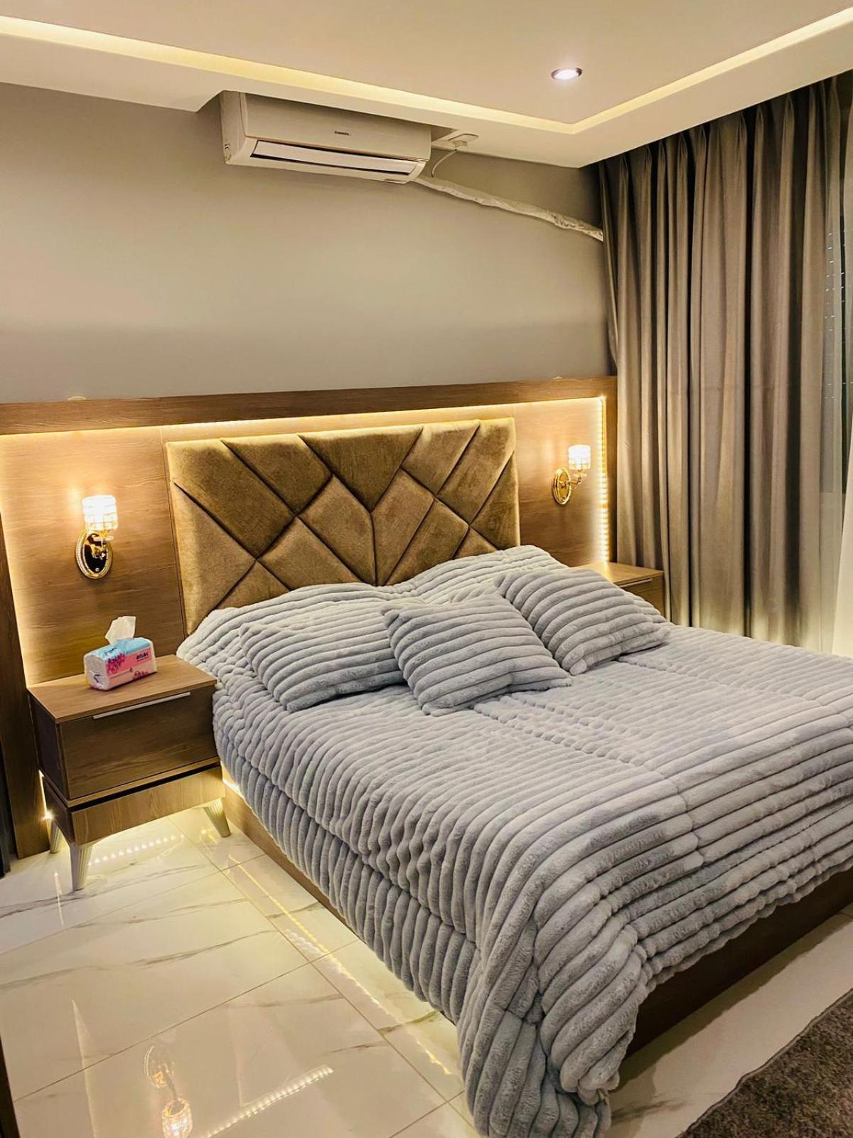 Al Seoudi Furnished Units Apartamento Zarqa Quarto foto