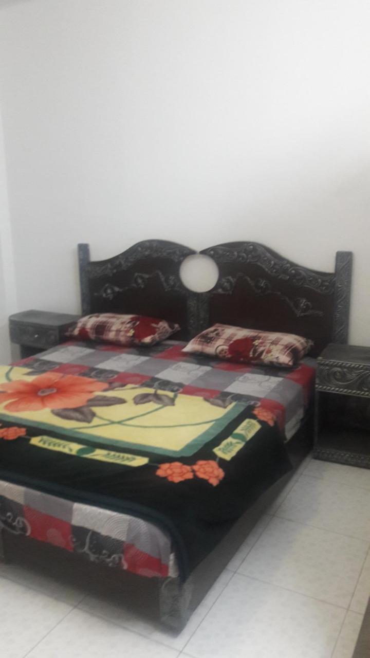 Al Seoudi Furnished Units Apartamento Zarqa Exterior foto