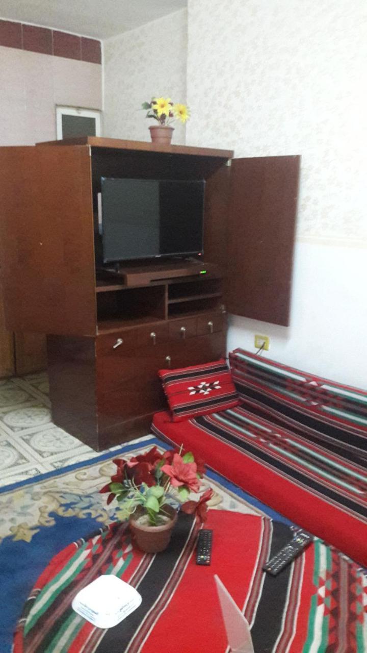 Al Seoudi Furnished Units Apartamento Zarqa Exterior foto